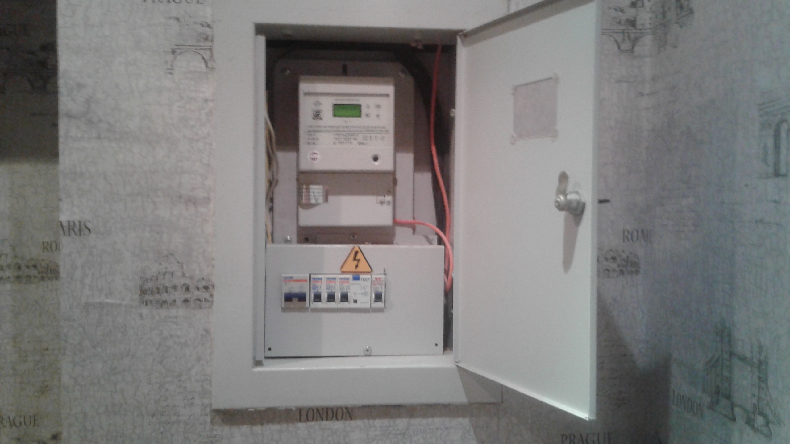 монтаж электрического счетчика